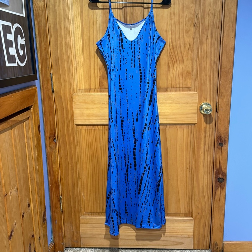 Brand new super soft maxi mid length